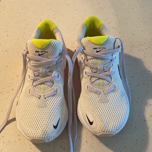 Nike Renew Running Shoes - Picture 2 of 6
